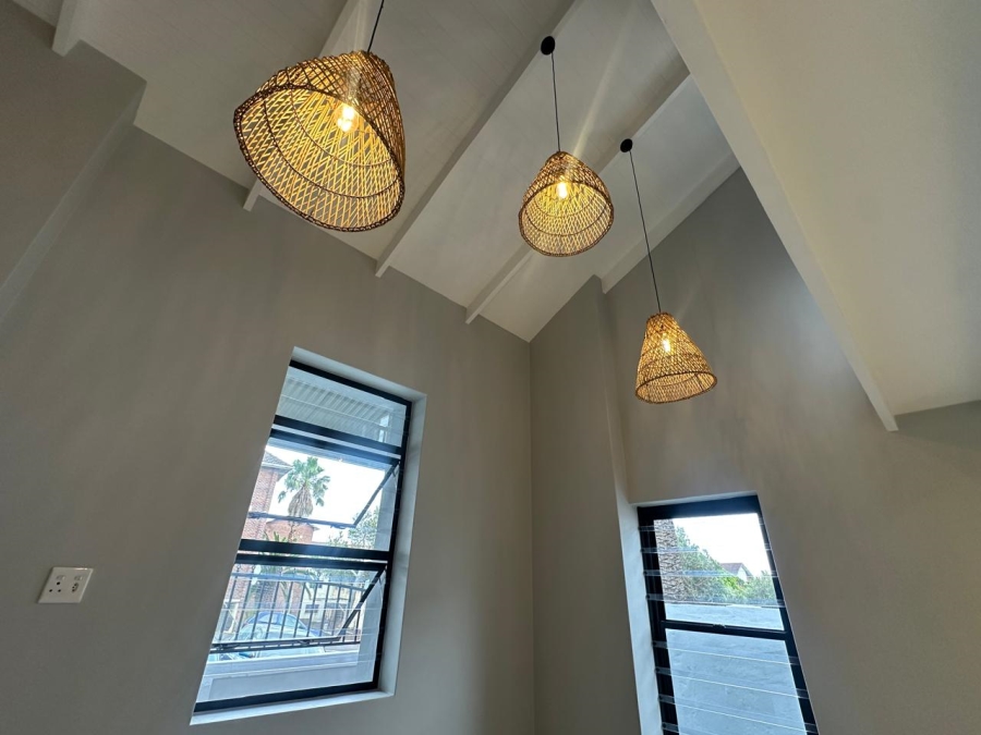 1 Bedroom Property for Sale in Woodstock Western Cape